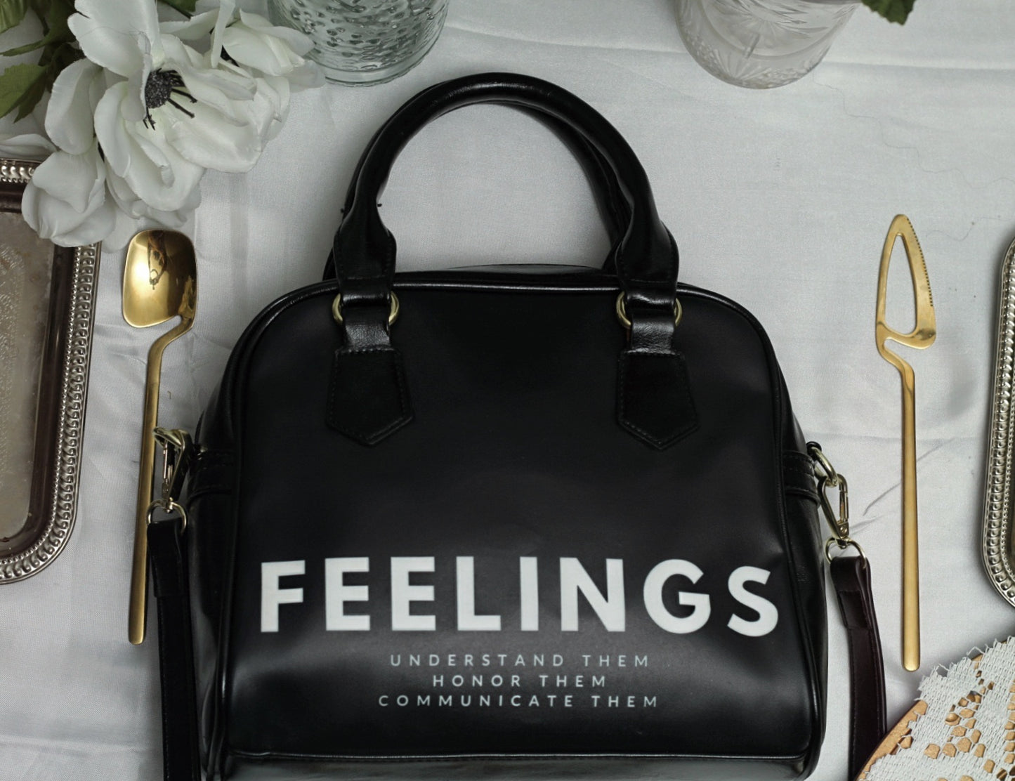 Feelings Shoulder Handbag